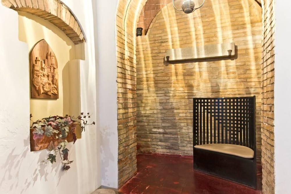 

Napoli - San Gimignano - Residenza D'Epoca Palazzo Buonaccorsi