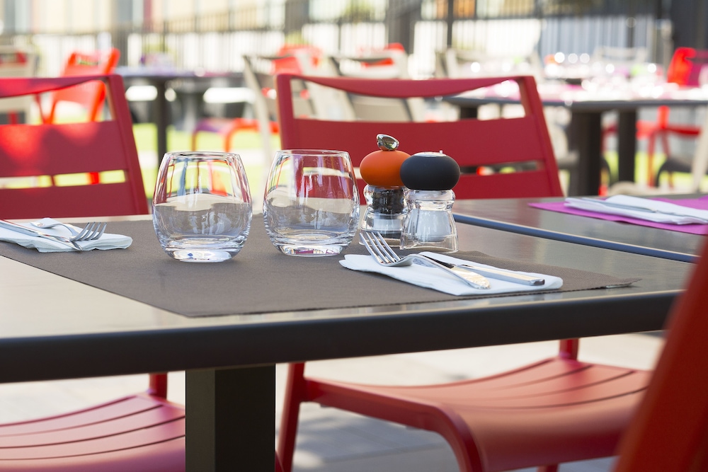 

Palermo - Clichy - Executive Hôtel Paris Gennevilliers