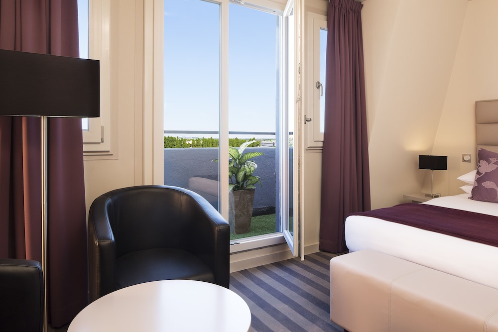 

Palermo - Parigi - Executive Hôtel Paris Gennevilliers