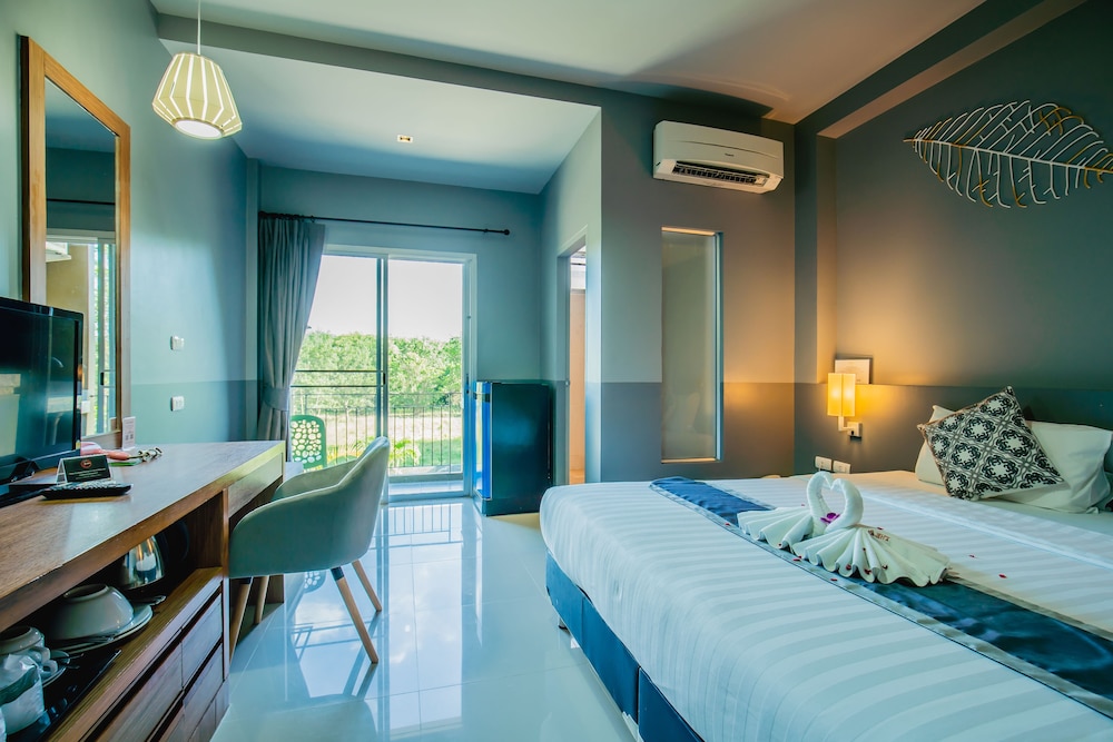 

Napoli - Si Sunthon - The Rubber Hotel Phuket