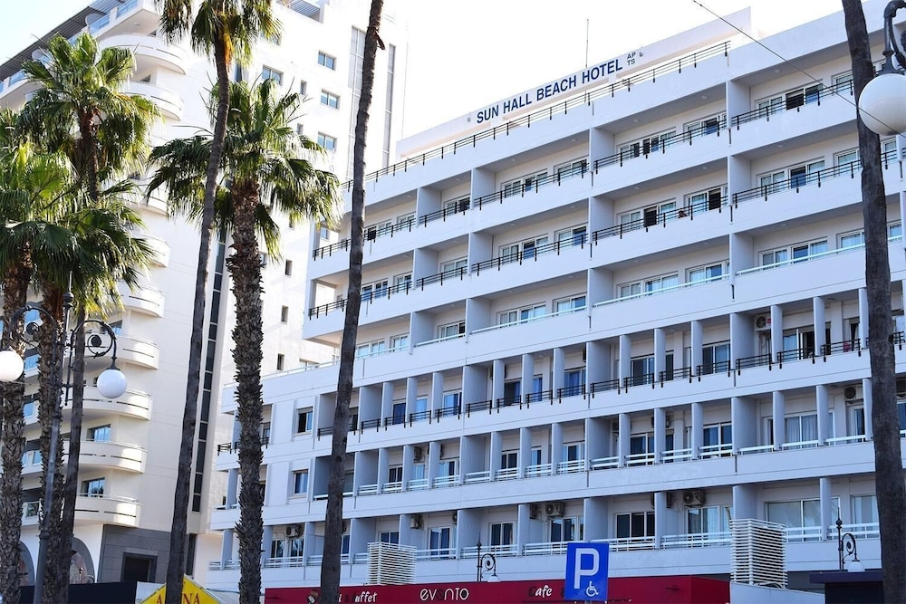 

Roma - Larnaca - Sun Hall Beach Hotel Apartments
