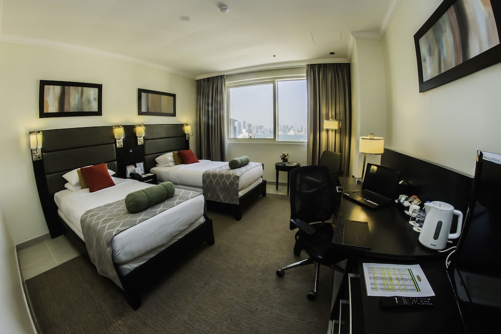 

Napoli - Doha - The Royal Riviera Hotel