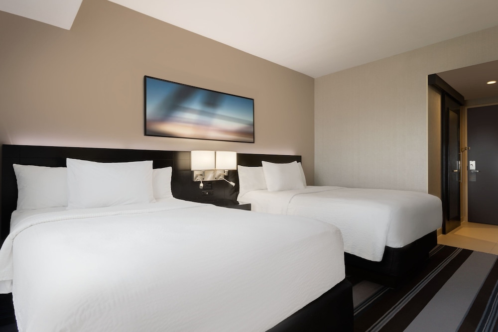 

Napoli - New York - Aeroporto JFK - Courtyard by Marriott New York JFK Airport