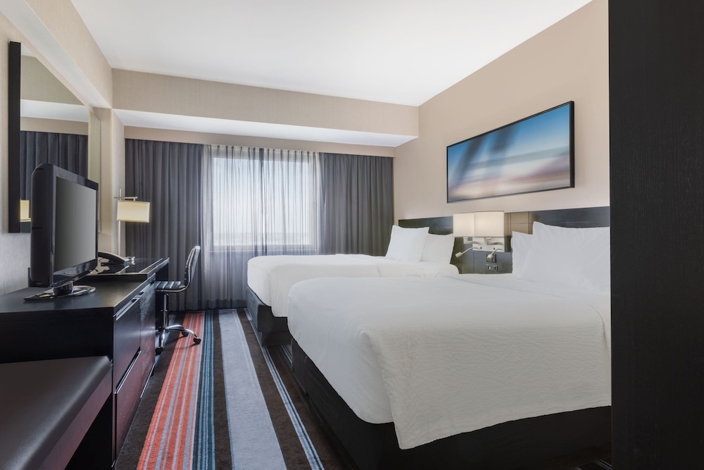 

Bologna - Jamaica (NY) - Courtyard by Marriott New York JFK Airport