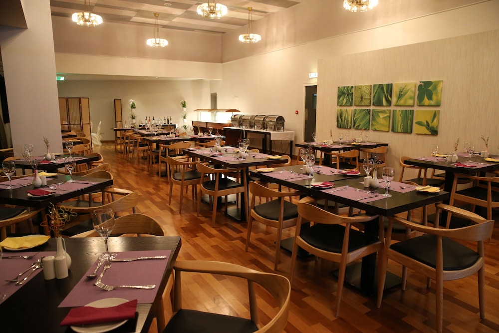 

Milano - Nicosia - Altius Boutique Hotel