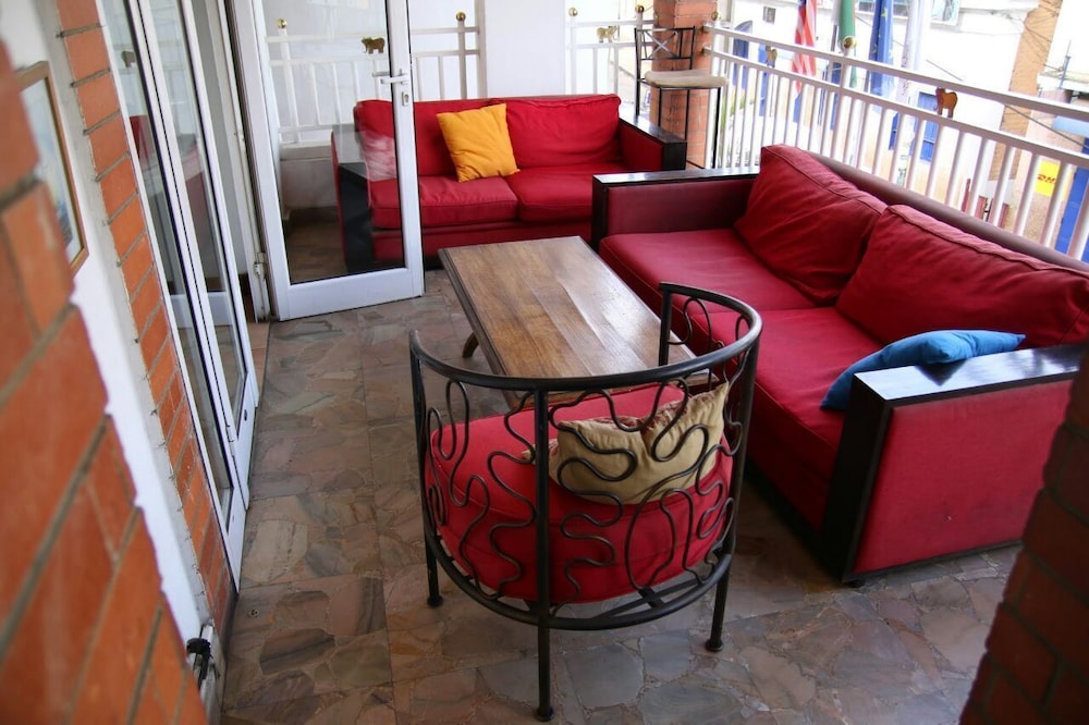 

Napoli - Antananarivo - Hotel Brajas