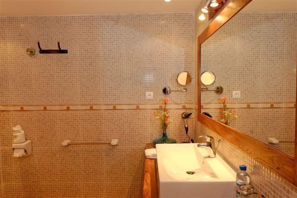 

Milano - Antananarivo - Hotel Brajas