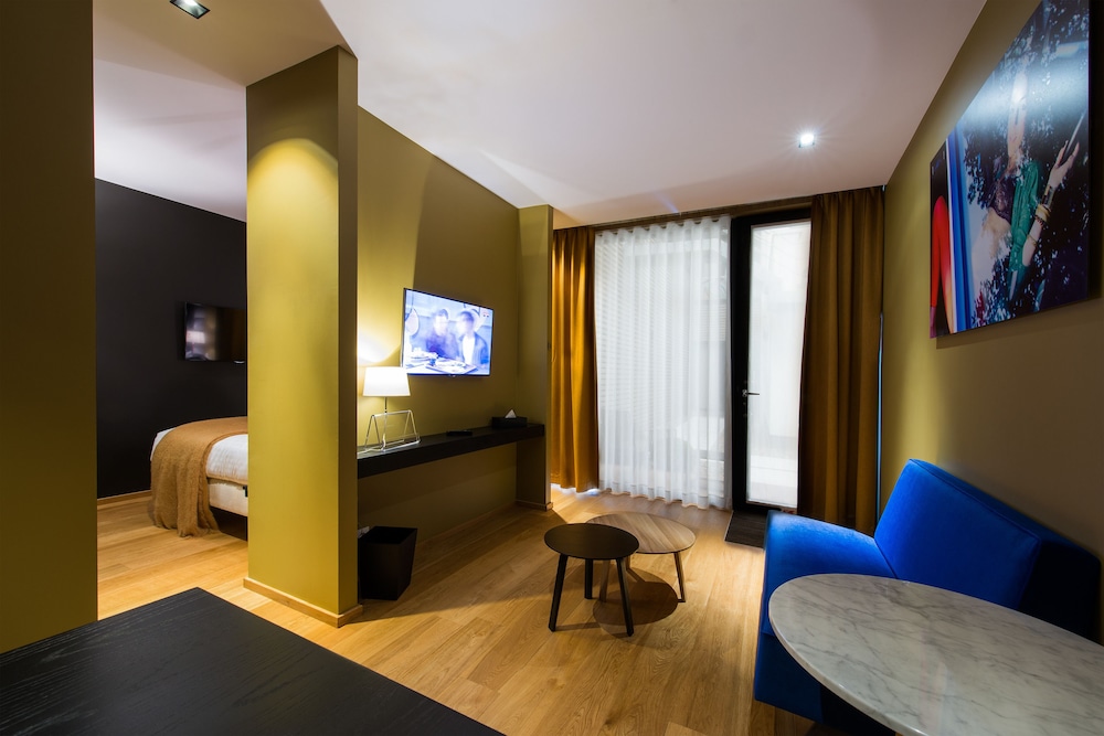 

Milano - Profondeville - Hotel The Royal Snail