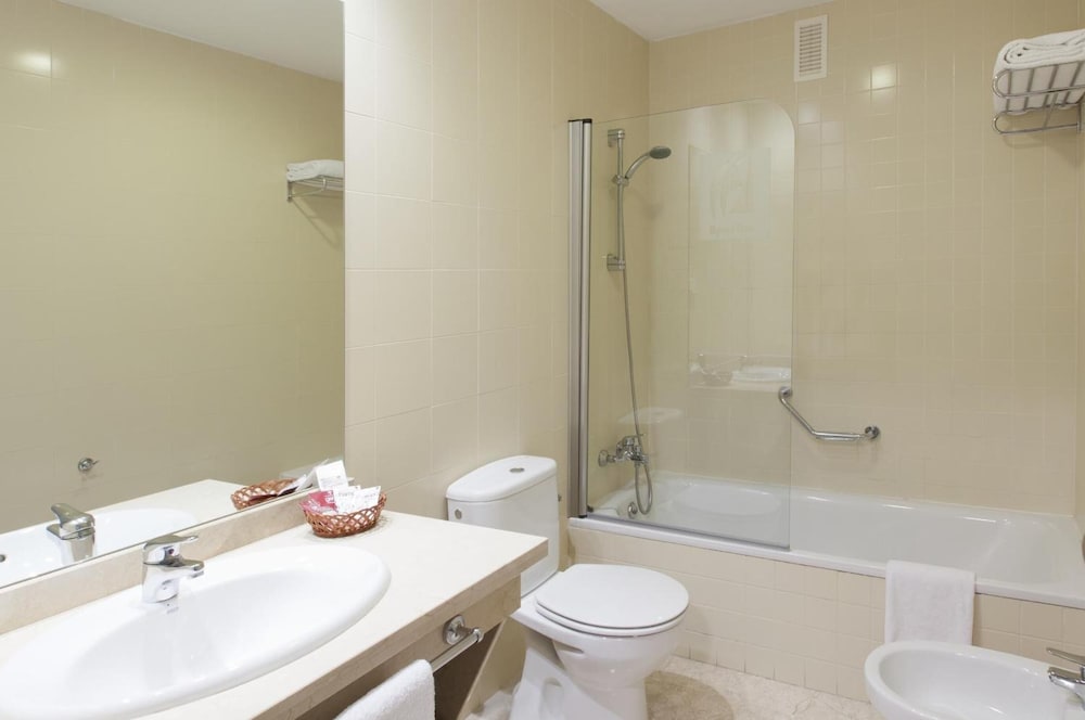 

Pisa - Valencina de la Concepción - Apartamentos Vértice Sevilla Aljarafe