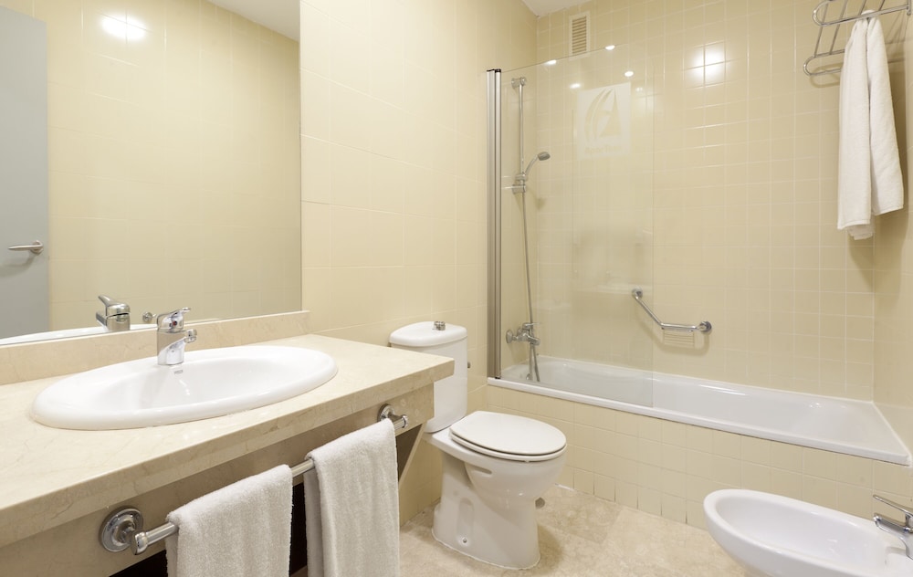 

Pisa - Mairena del Aljarafe - Apartamentos Vértice Sevilla Aljarafe
