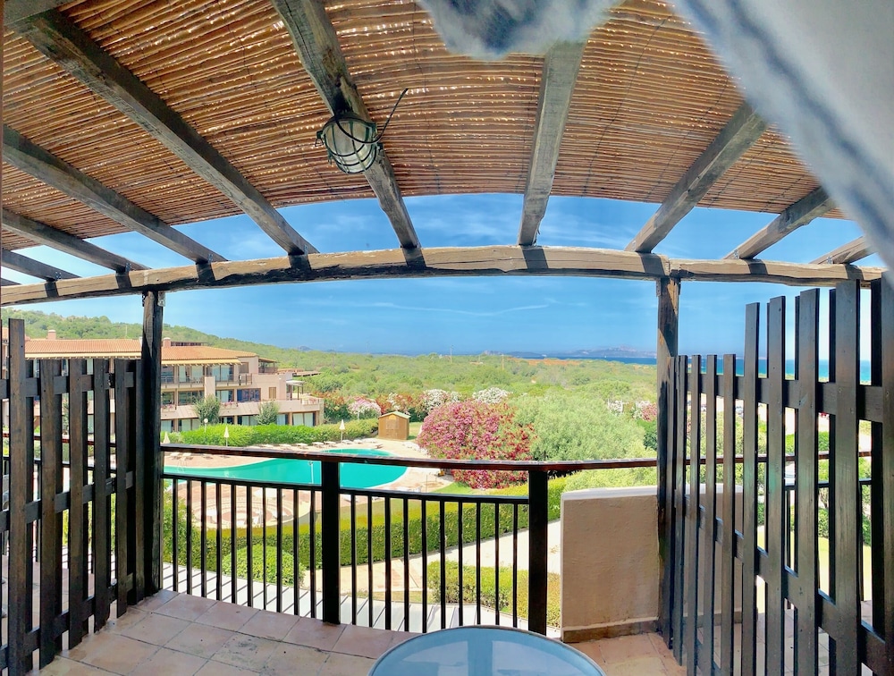 

Lamezia Terme - Baja Sardinia - Sporting Hotel Tanca Manna