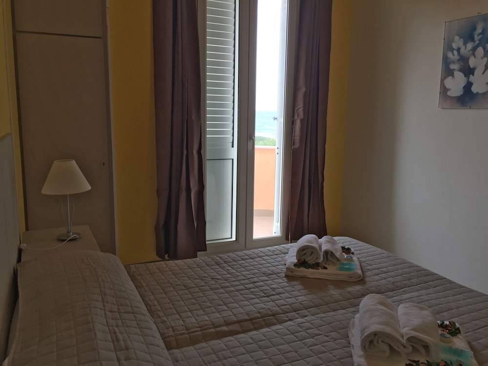 

Firenze - Castelsardo - Hotel Castelsardo Domus Beach