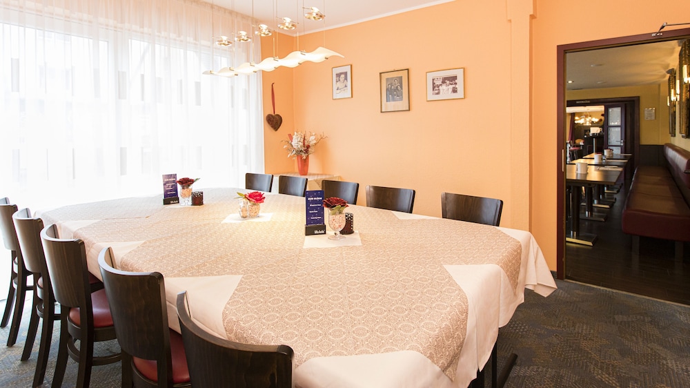 

Bologna - Colonia - Hotel-Restaurant Fück