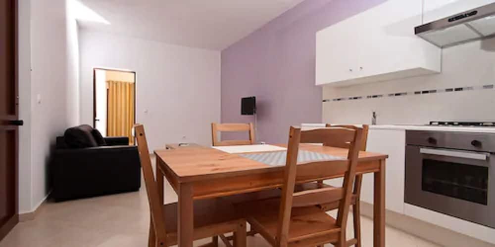 

Bologna - Praia, Isola di Santiago - Praiano Aparthotel