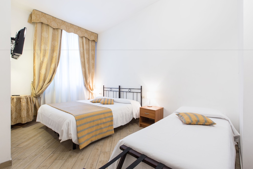 

Napoli - Lido di Venezia - Hotel Agli Artisti