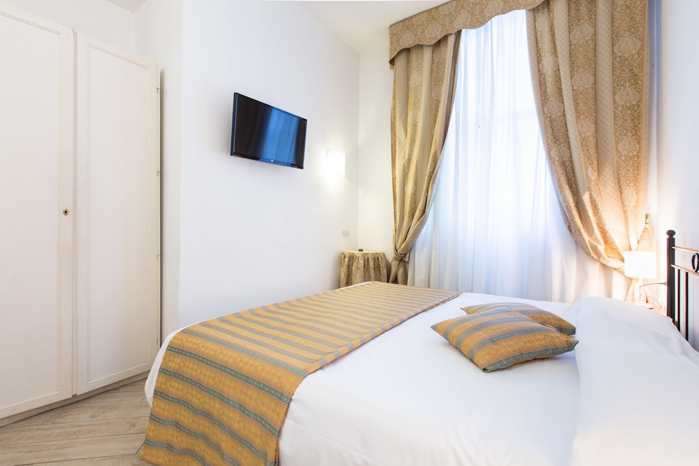 

Cagliari - Lido di Venezia - Hotel Agli Artisti