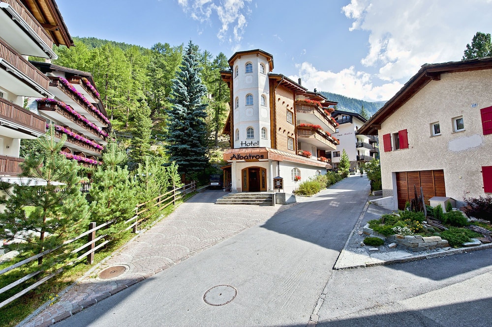 

Milano - Zermatt - Hotel Albatros