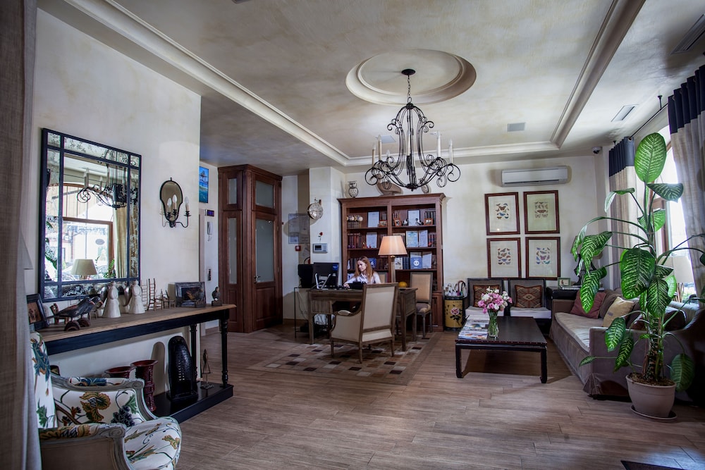 

Napoli - Odessa - Palais Royal Hotel