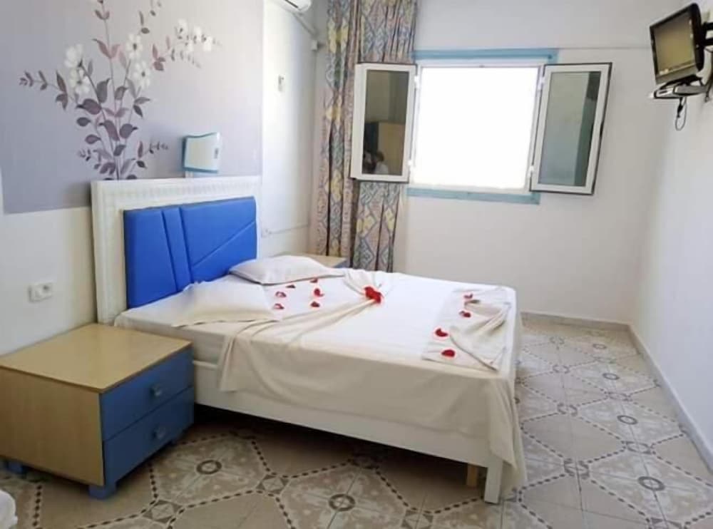 

Milano - Monastir, Tunisia - Houria House Sable d'Or
