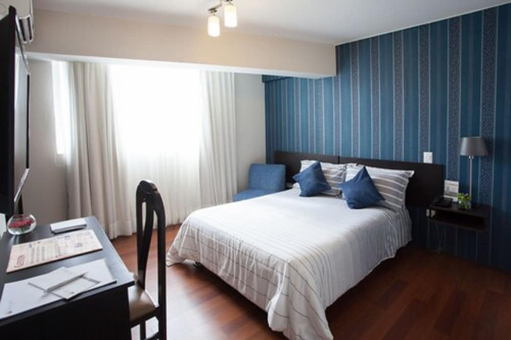 

Roma - Lima - Hotel Santa Cruz