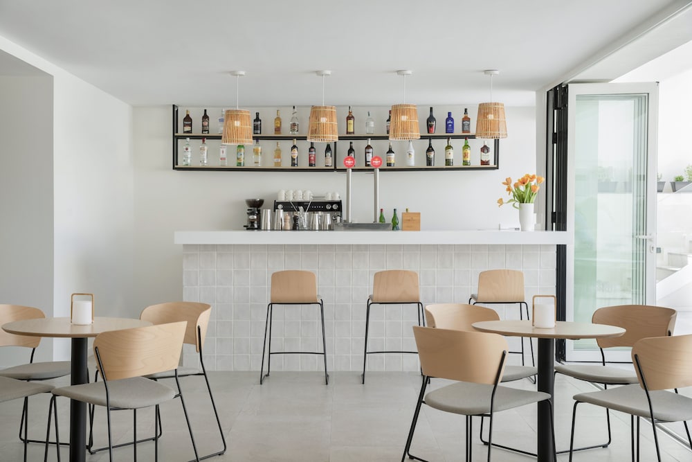 

Milano - Sant Llorenç des Cardassar - Aparthotel Marina Drach