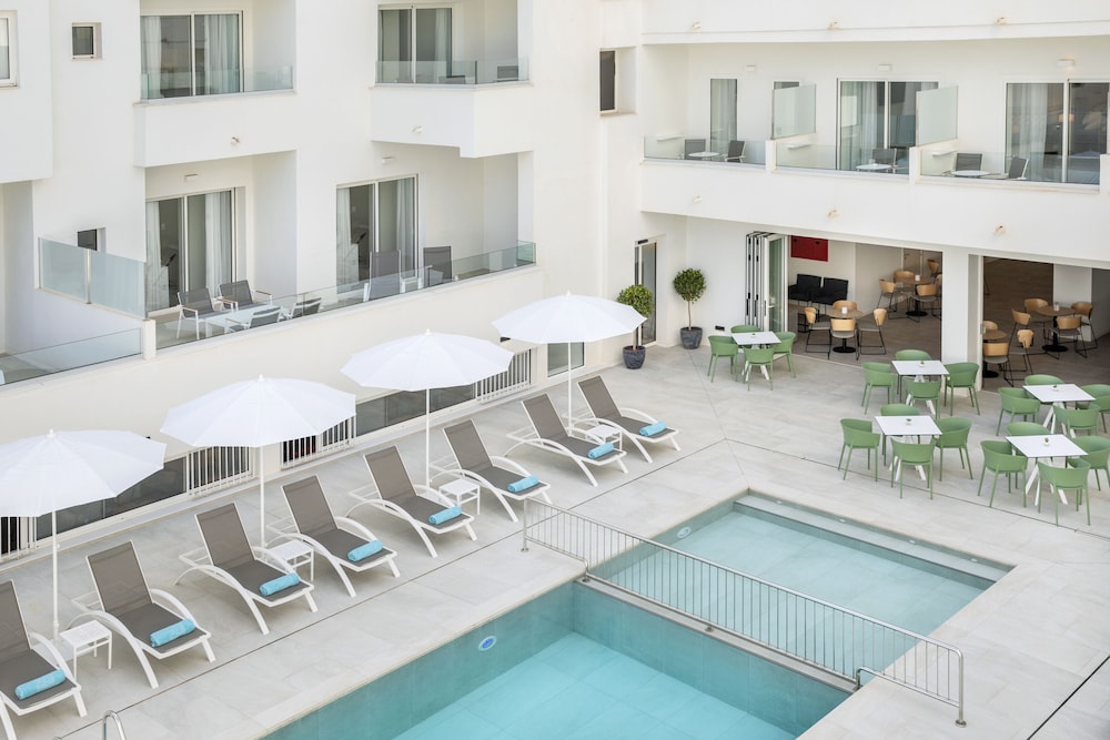 

Pescara - Sa Coma - Aparthotel Marina Drach