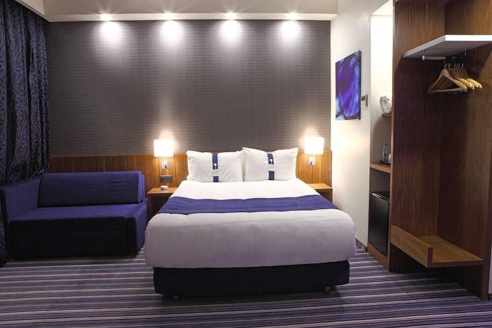 

Milano - Manisa - Holiday Inn Express MANISA - WEST