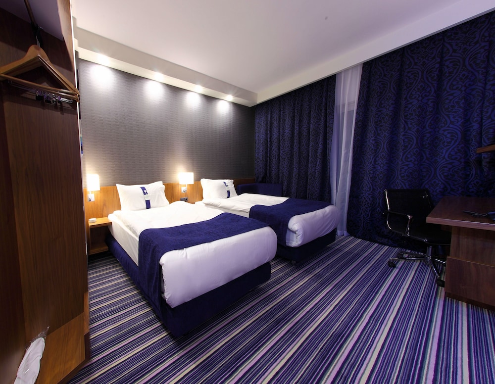 

Milano - Manisa - Holiday Inn Express Manisa - West