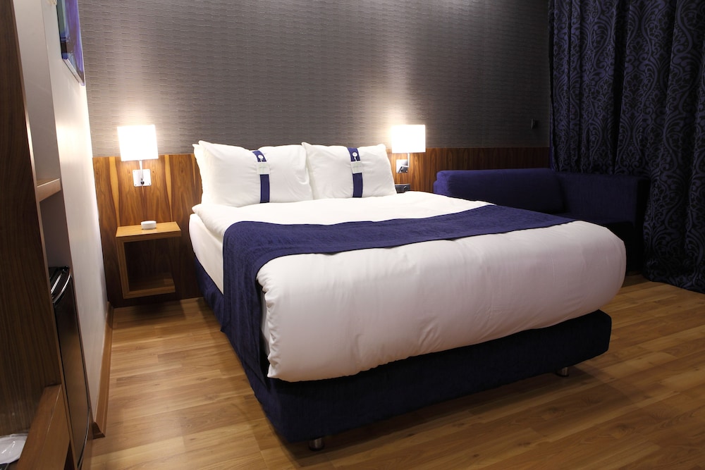 

Milano - Manisa - Holiday Inn Express Manisa - West