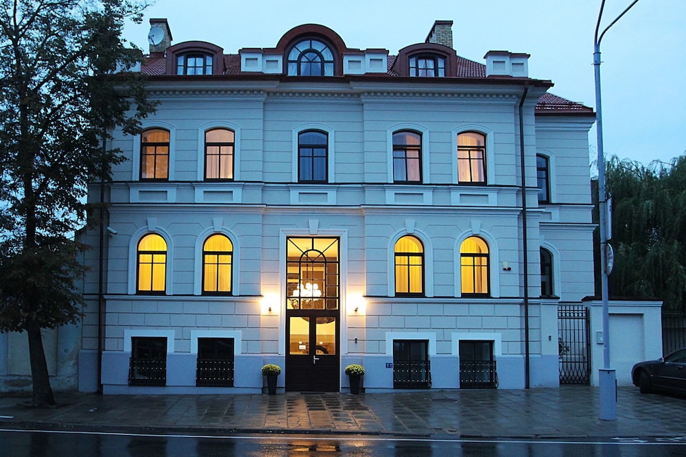 

Roma - Vilnius - Moon Garden Old Town Hotel