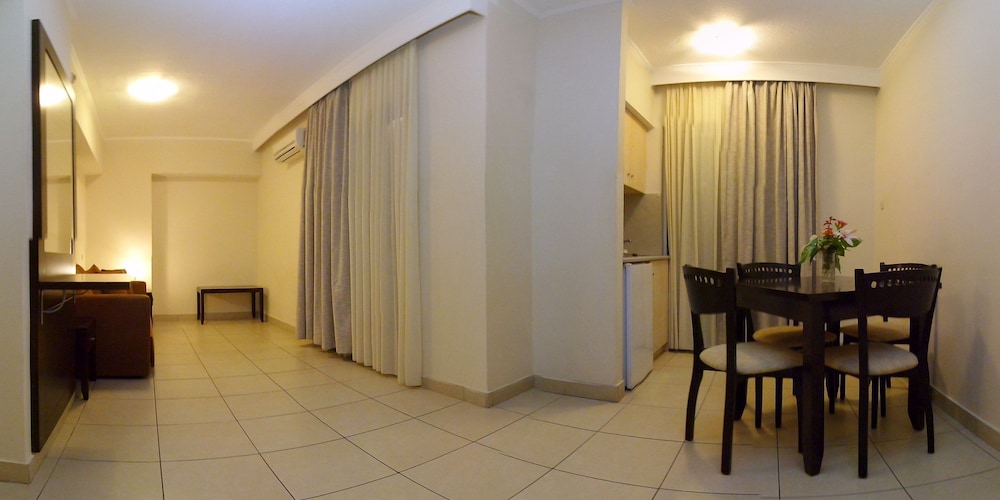

Napoli - Tigaki - Michel Apartments