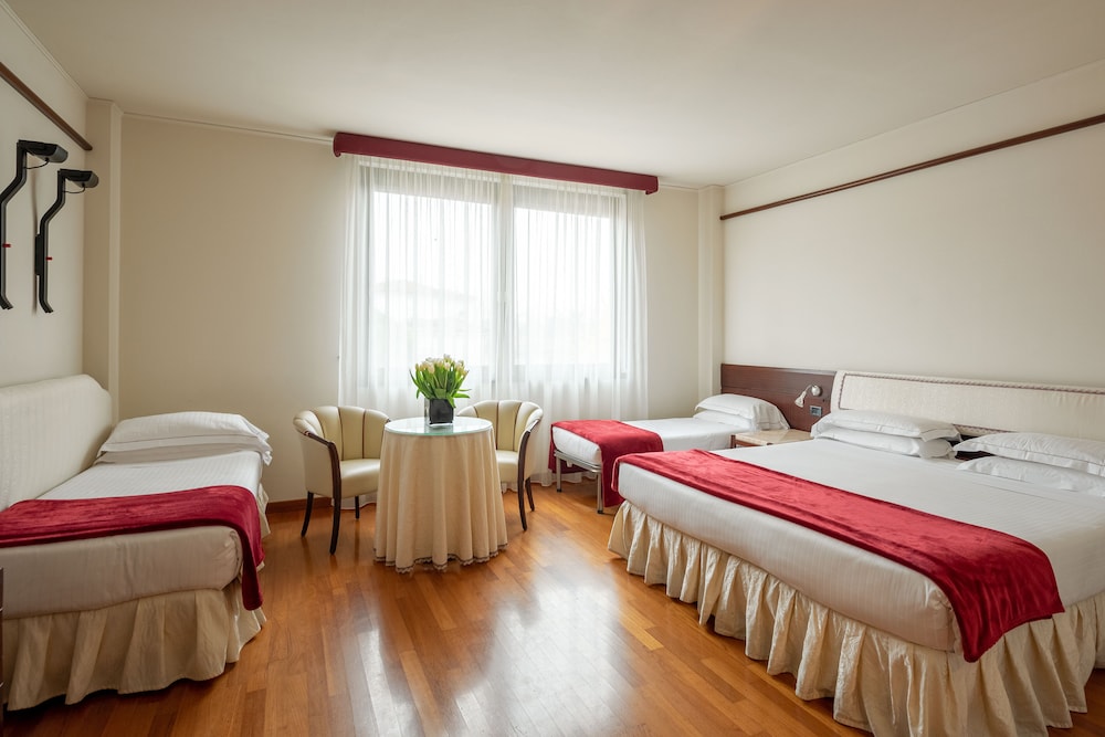 

Palermo - Verona - Hotel Leopardi