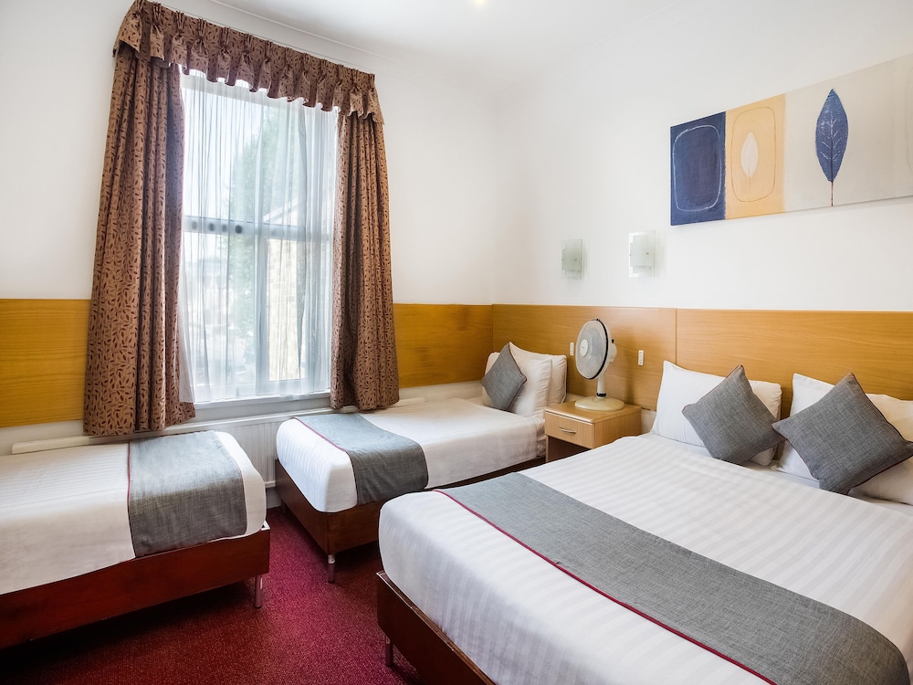 

Bologna - Hounslow - OYO London Guest House