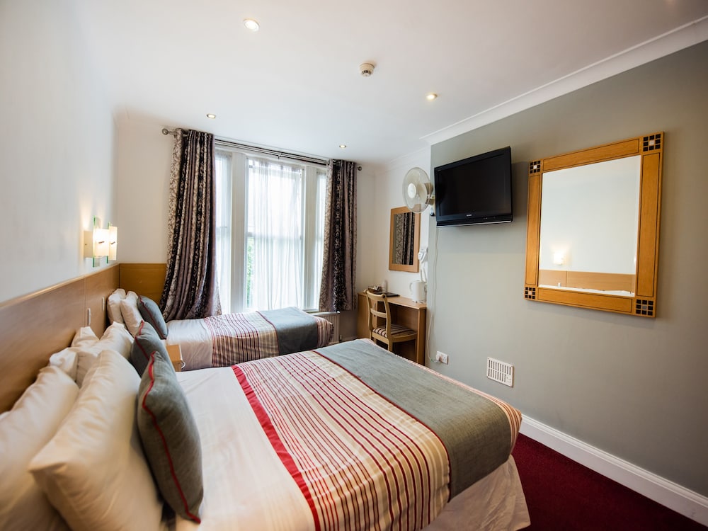 

Bologna - Harrow - OYO London Guest House