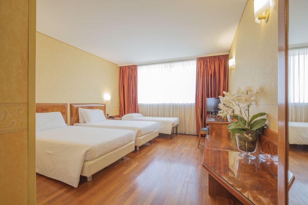 

Verona - Lago di Garda, Laghi Italia - Montresor Hotel Tower