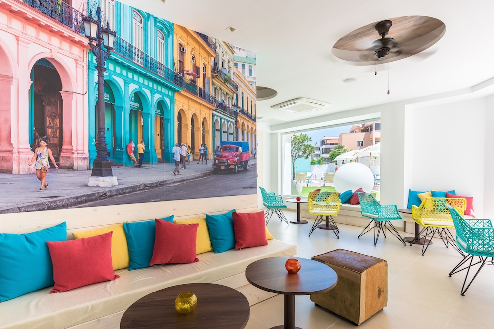 

Torino - Camp de Mar - Plaza Santa Ponsa Boutique - Adults Only.