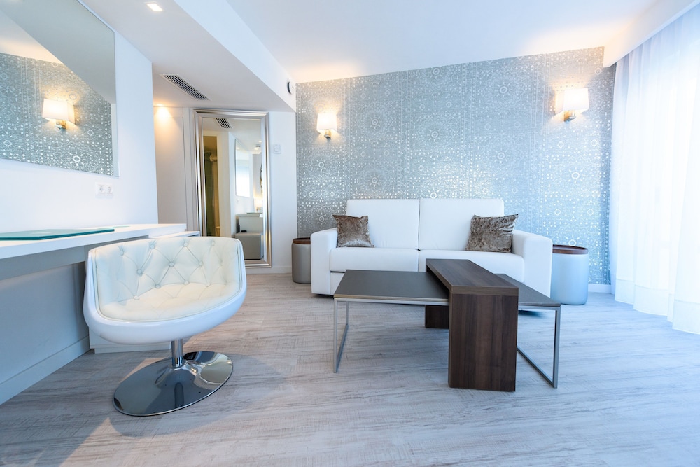 

Verona - Palmanova - Plaza Santa Ponsa Boutique - Adults Only.