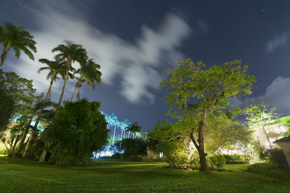 

Milano - St Peter - Fairmont Royal Pavilion Barbados Resort