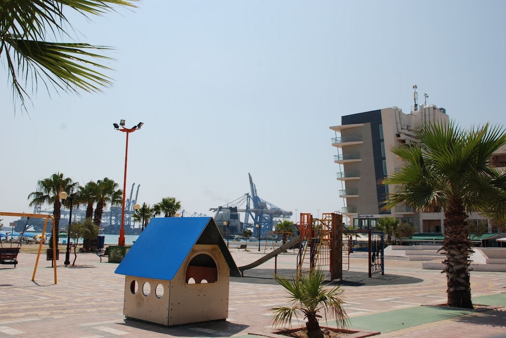 

Milano - Żurrieq - Water's Edge Hotel