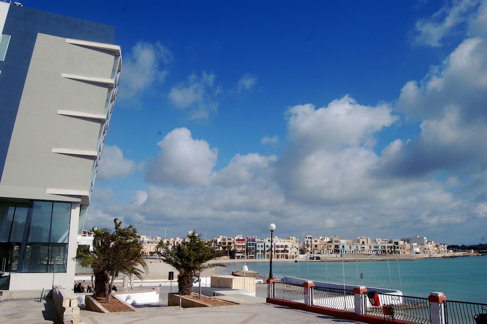

Pisa - Żurrieq - Water's Edge Hotel