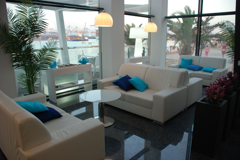 

Milano - Żurrieq - Water's Edge Hotel