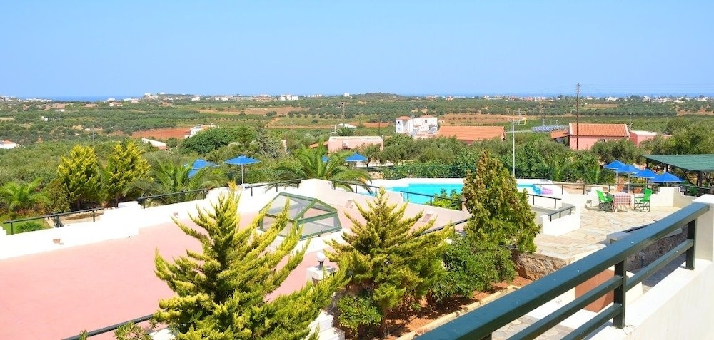 

Torino - Chania - Aloni Suites