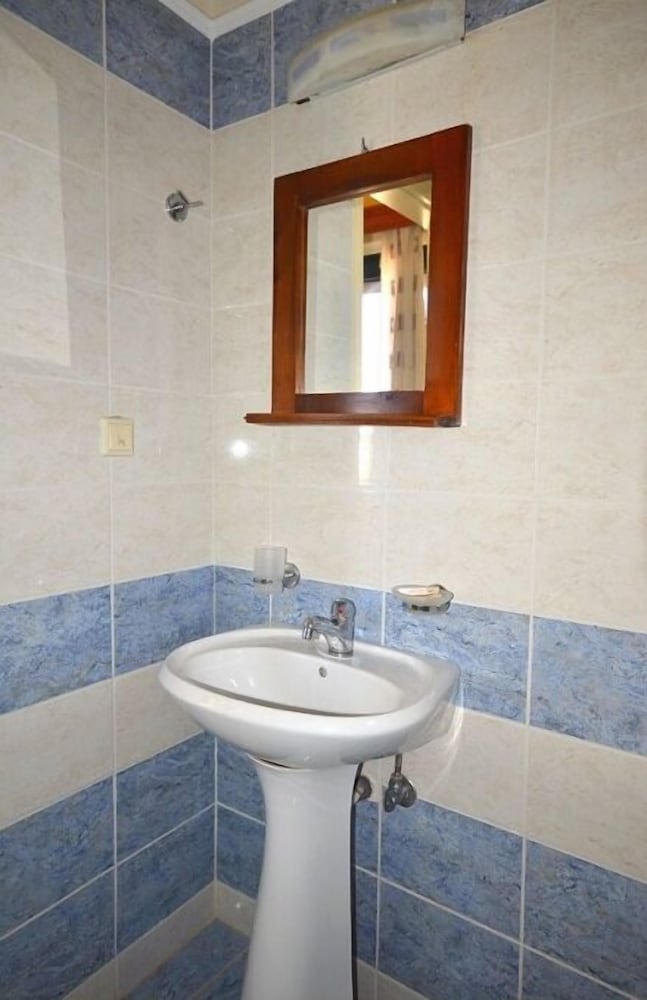 

Milano - Chania - Aloni Suites
