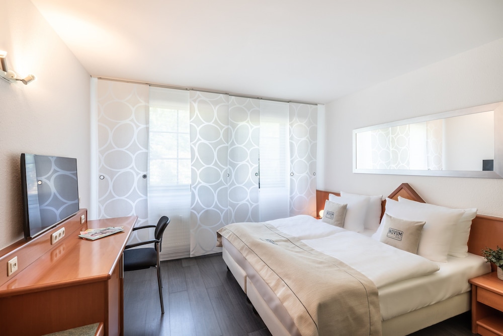 

Napoli - Mönchengladbach - Novum Hotel Freiraum