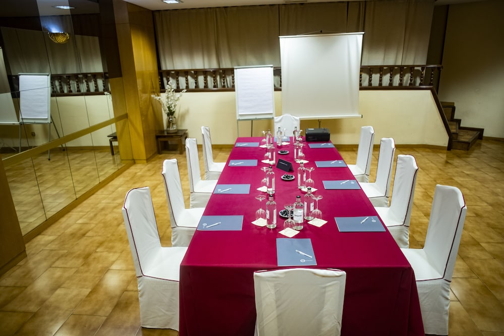

Bologna - Saragozza - B&B HOTEL Zaragoza Royal