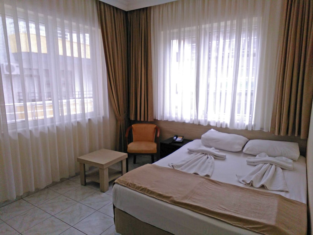 

Milano - Alanya - Kleopatra Bavyera Hotel