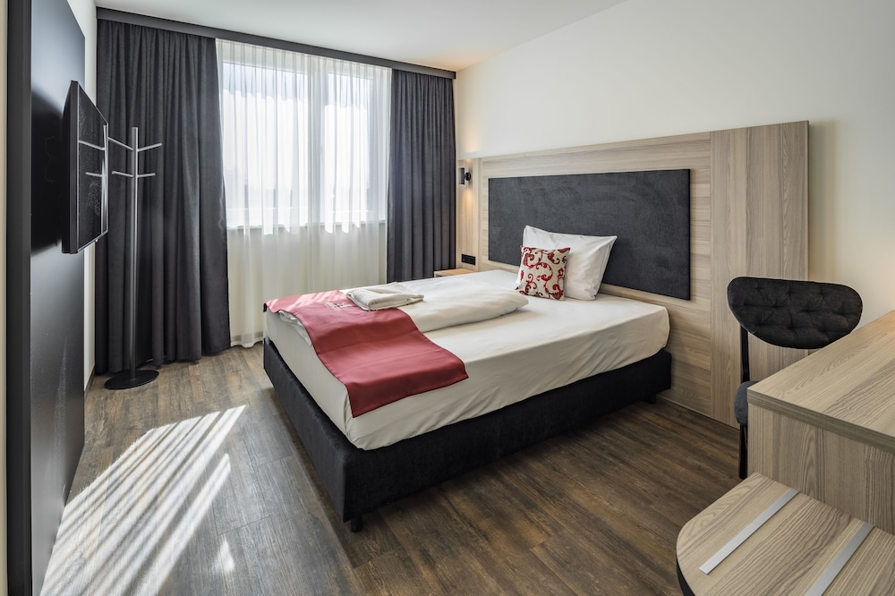 

Bari - Dachau - Abasto Hotel Dachau