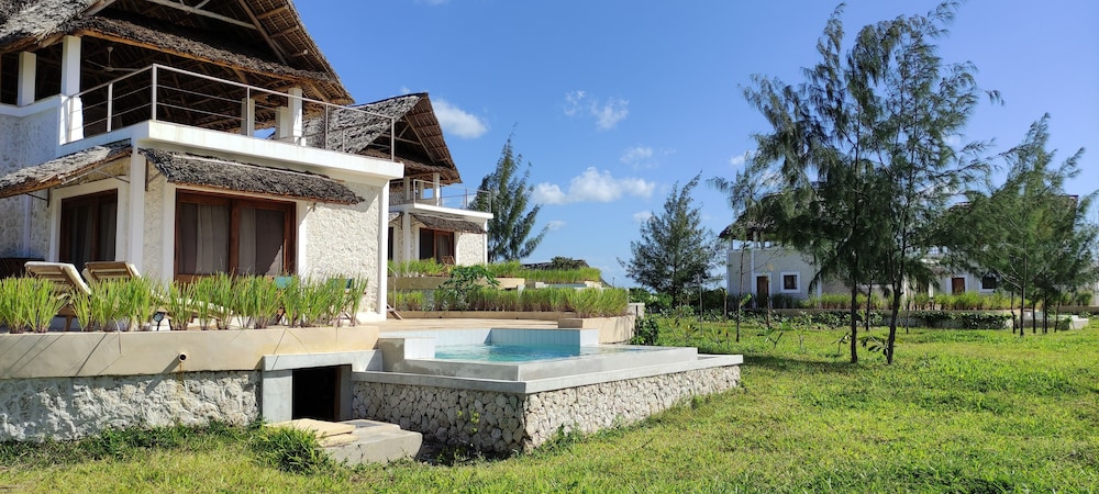 

Palermo - Uroa - Amani Villas Nature Retreat