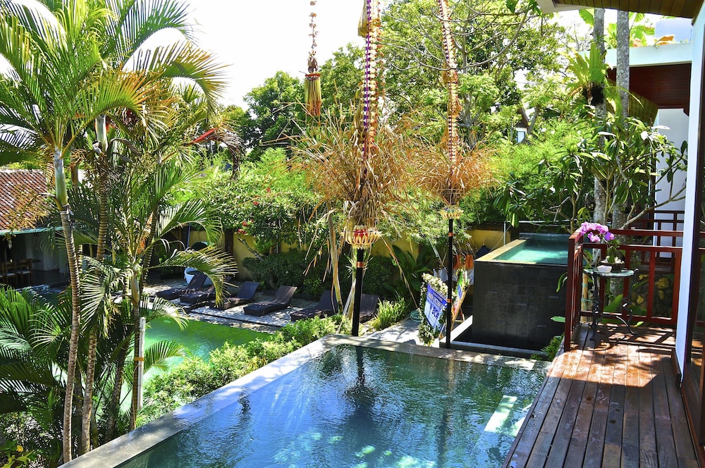 

Milano - Canggu - Aqua Octaviana Bali Villa