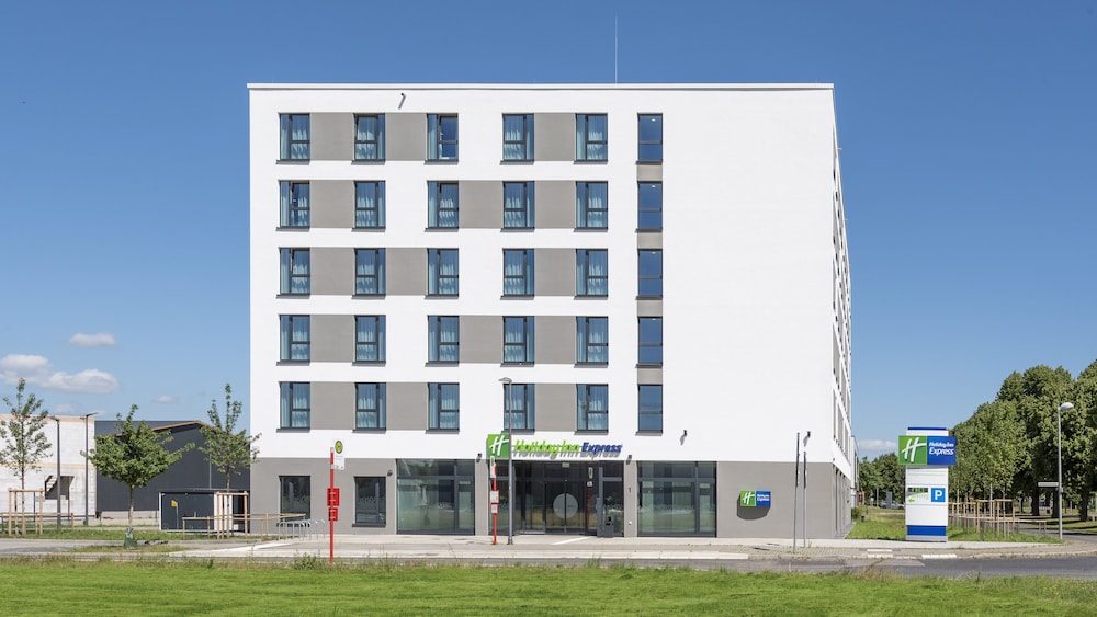 

Catania - Meerbusch - Holiday Inn Express KREFELD - DUSSELDORF
